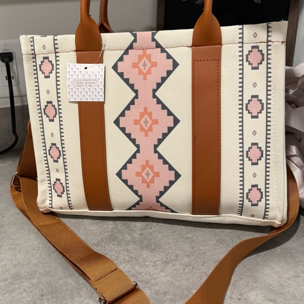 Lulla Collection Fashion Handbag/Satchel with Longstrap! NWT! - Picture 9 of 10